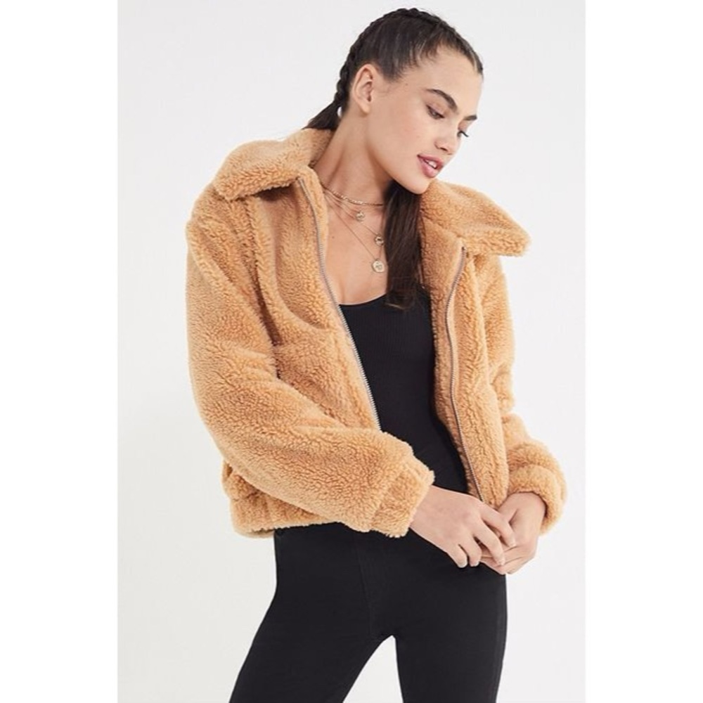 UO Cropped Teddy Jacket